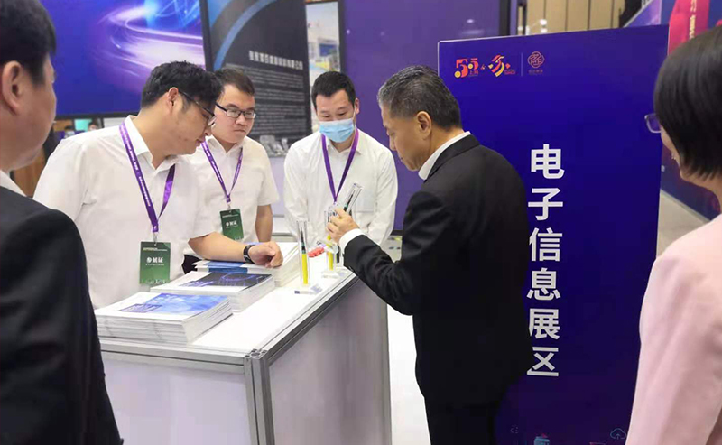 楊市長、方書記親臨亨通展位 | 2021首屆蘇州超級產地節